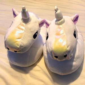 WINTER SALE ‼️Brand New Unicorn Slippers for Pretty Girls 5-6
